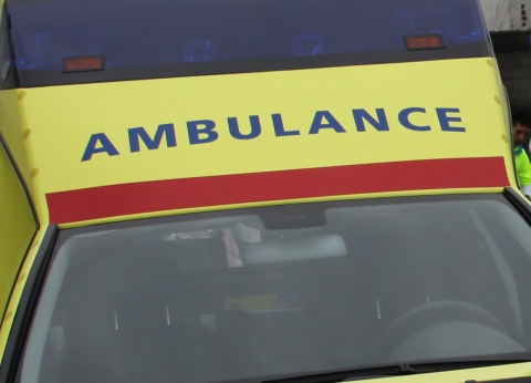 17-jarig mishandelt ambulancechauffeur