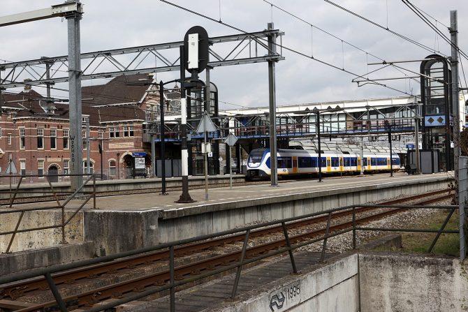 Geen treinen tussen Woerden en Utrecht dit weekend