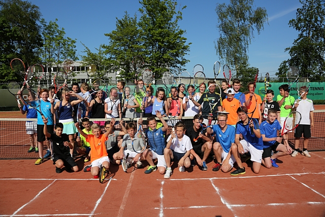 Verzorger Graveren bubbel VEP tennis organiseert Fun Masters - Woerden.TV