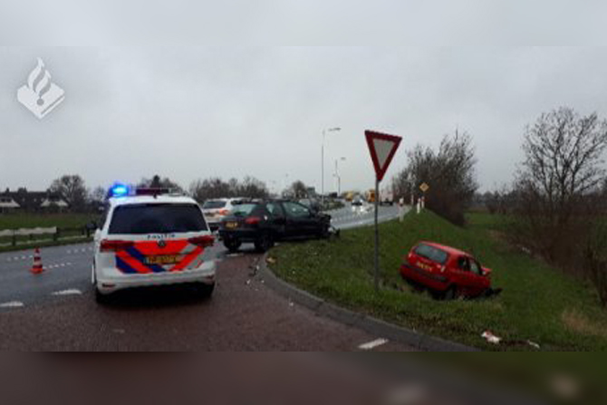 Bestuurders gewond na aanrijding bij Montfoort